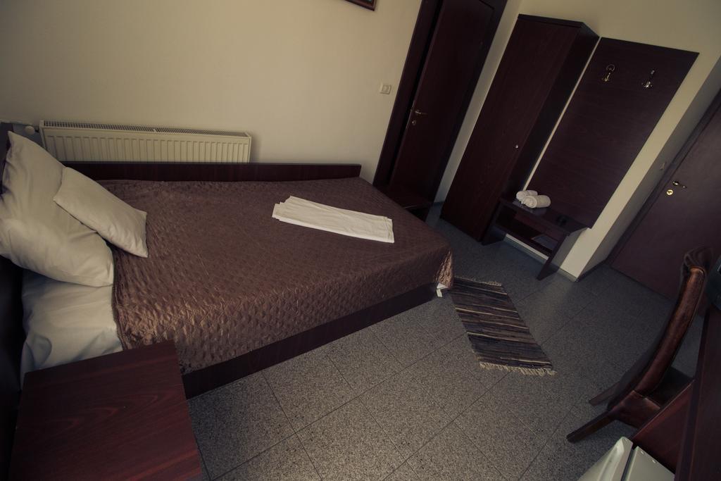 Pensiunea Johanna Arad Zimmer foto